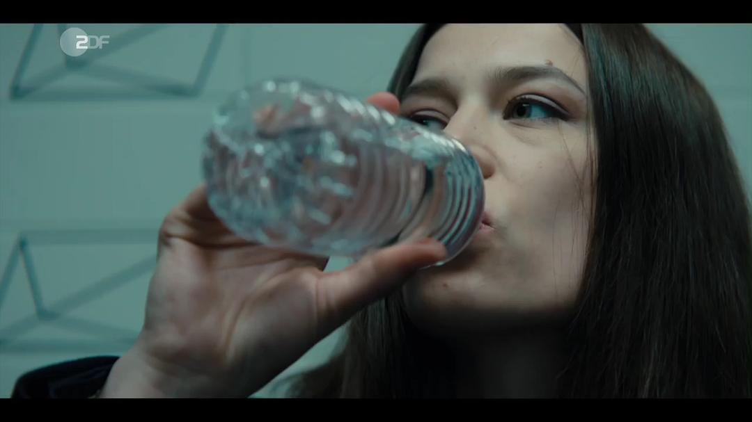 《坏账银行第二季》海报第23张图片 《坏账银行第二季》海报第23张图片