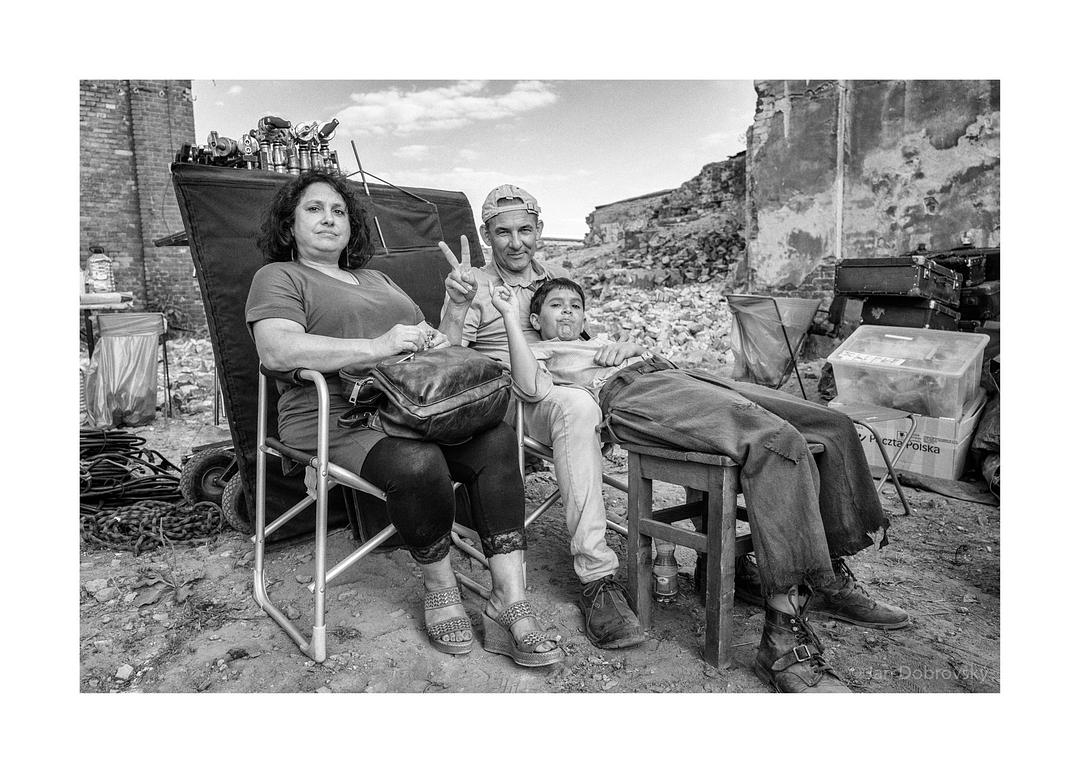 《被涂污的鸟》海报第23张图片 《被涂污的鸟》海报第23张图片