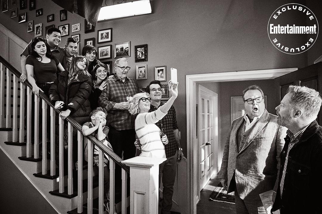 《摩登家庭第十一季》剧照第13张图片 《摩登家庭第十一季》剧照第13张图片