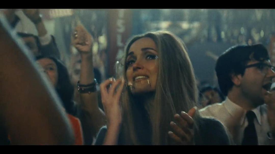 《美国夫人》剧照第46张图片 《美国夫人》剧照第46张图片