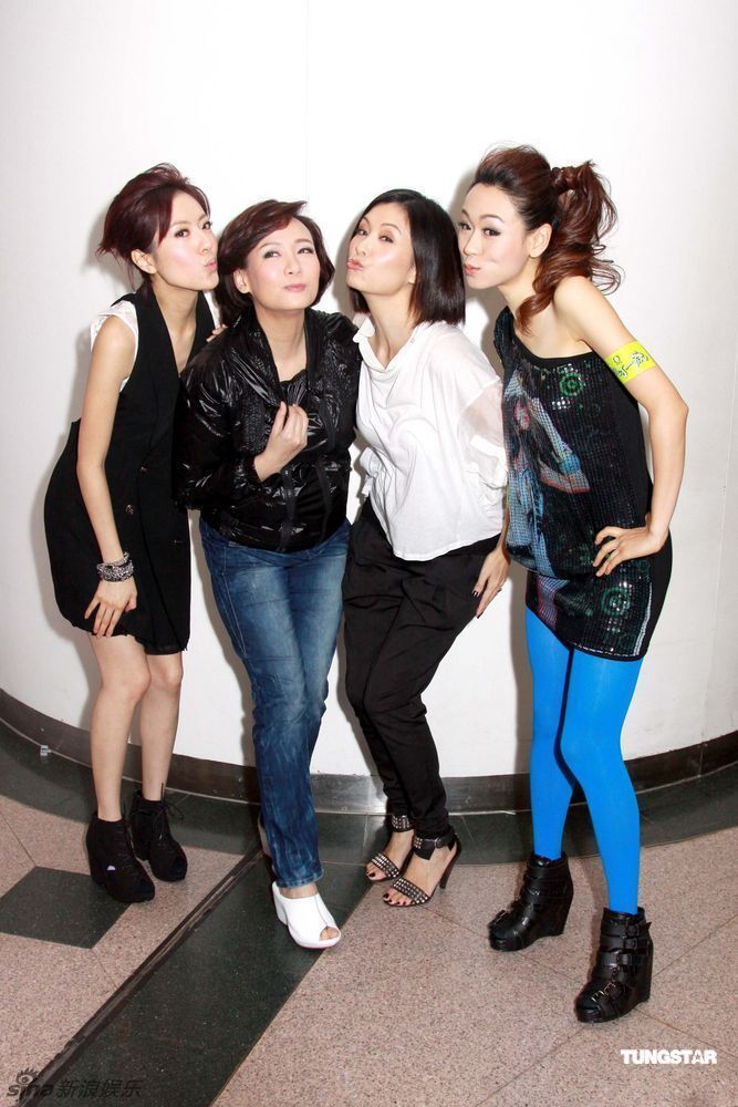 《翻叮一族》海报第5张图片 《翻叮一族》海报第5张图片